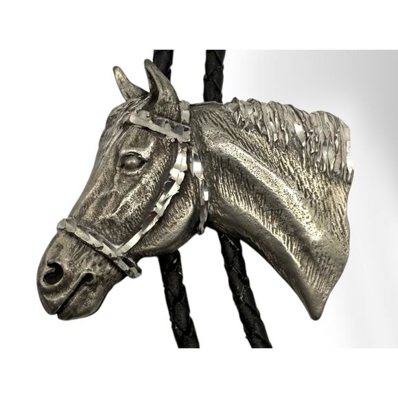Horse Leather Ege Pewter 1992 Bolo Tie Silver Tone Western Wear Horse Collectors - Picture 1 of 5